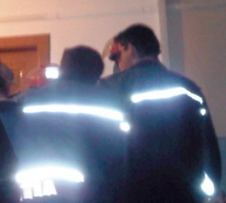 Pompierii, solicitaţi în Cumpăna să deblocheze o uşă